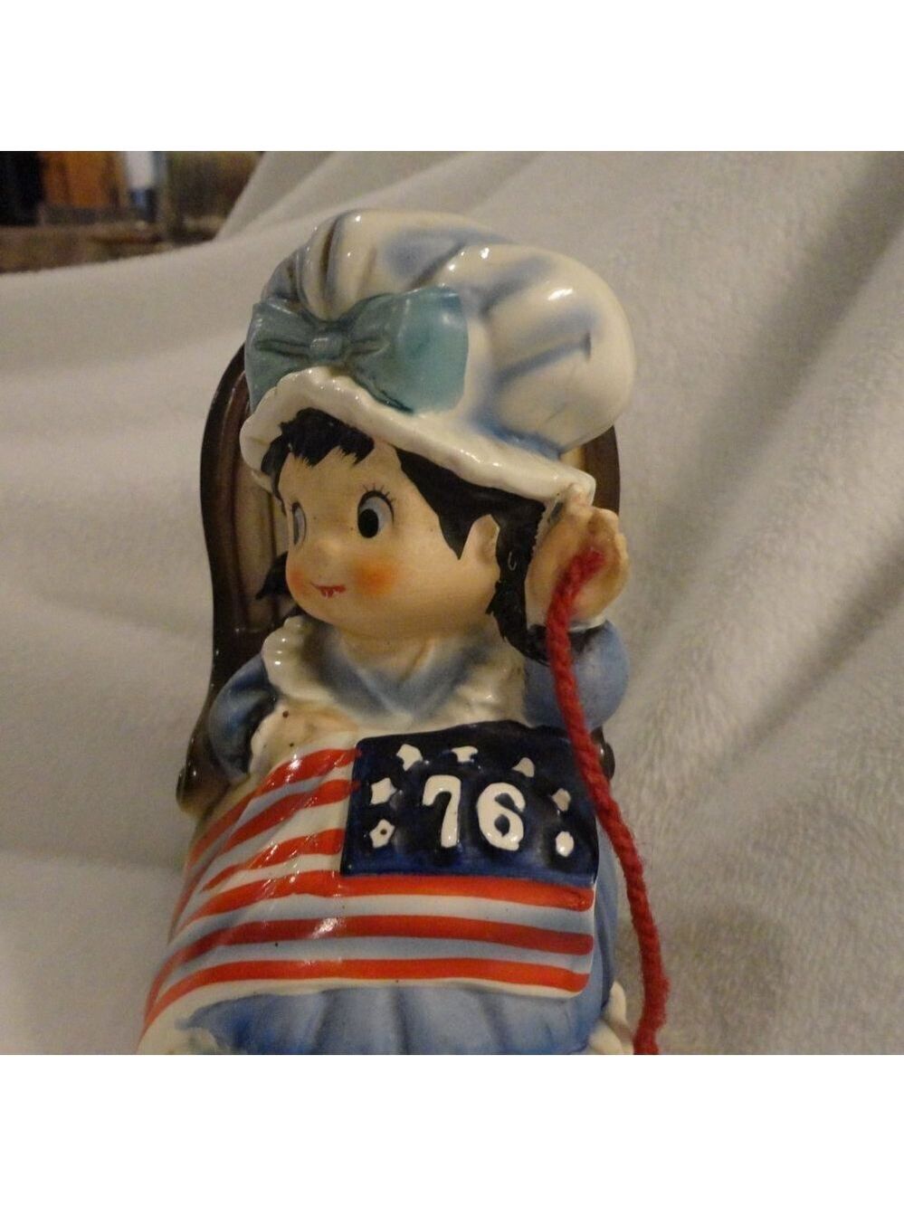 Vintage Betsy Ross Music Box - Picture 2 of 8